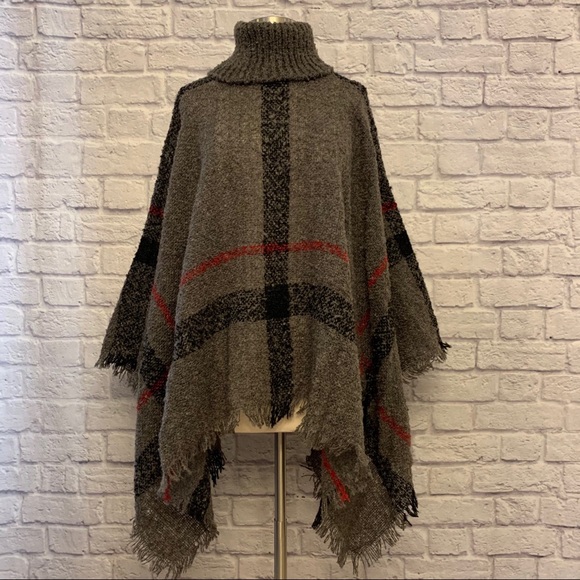 🎁TODAY ONLY🎁 NIP Charcoal Gray Plaid Turtleneck Sweater Poncho - Picture 3 of 4